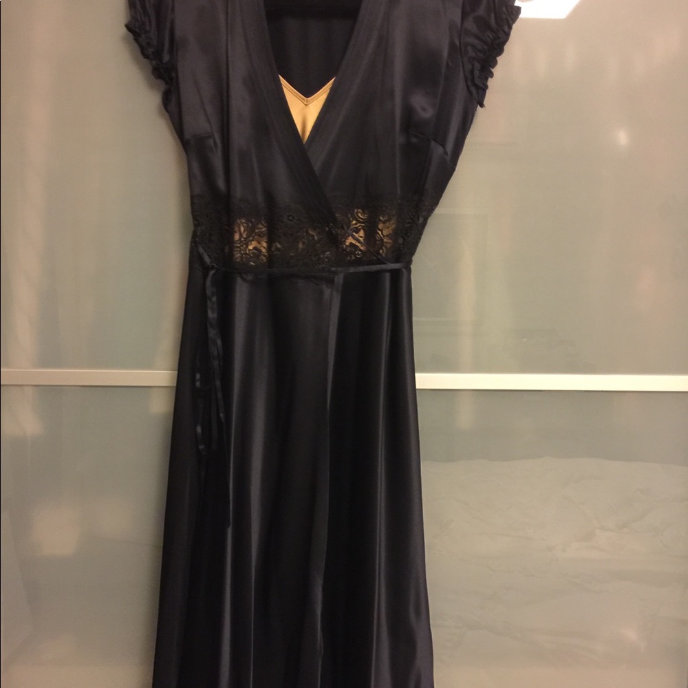 Laundry by Shelli Segal navy/gold silk dress